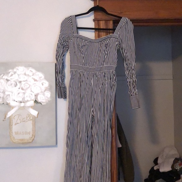 Jumpsuit! - Picture 3 of 7